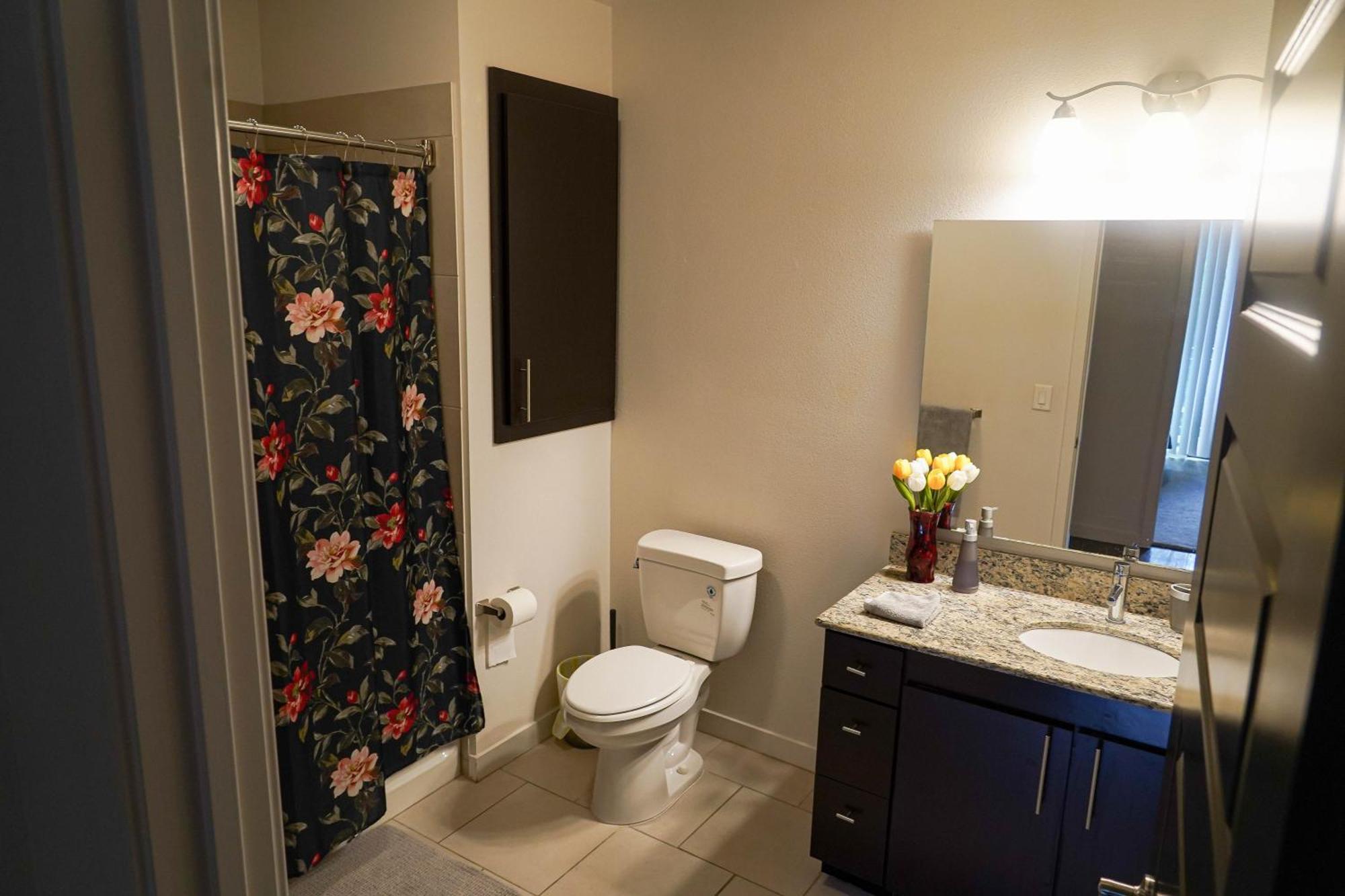 Luxury Designed 2 Bedrooms Part Hotel In Woodland Hills Ca Los Angeles Extérieur photo