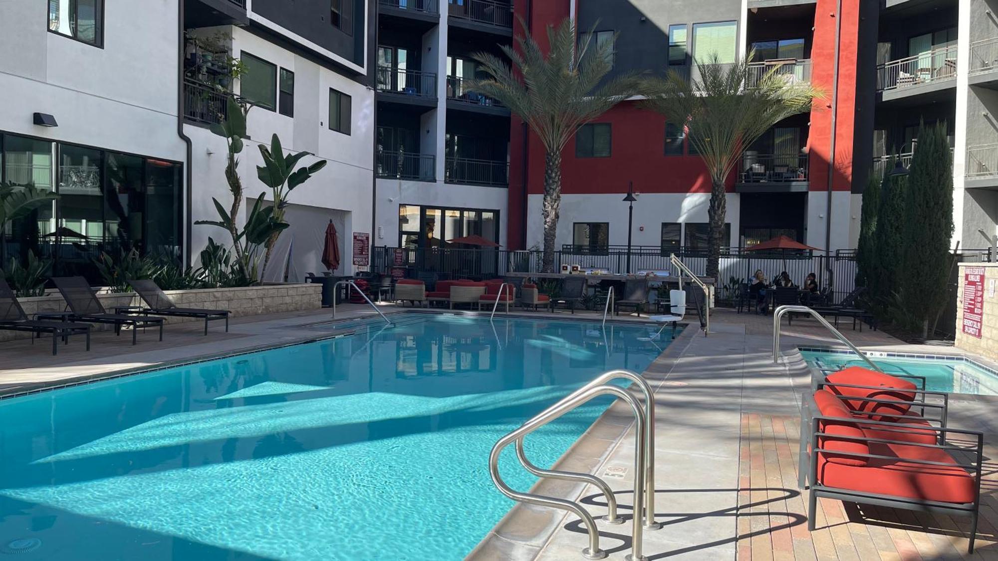Luxury Designed 2 Bedrooms Part Hotel In Woodland Hills Ca Los Angeles Extérieur photo